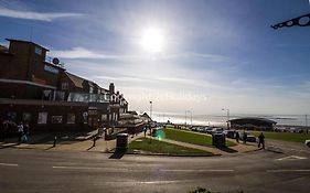 Lovely Caravan At Manor Park, Nearby Hunstanton Beach In Norfolk Ref 23049S
